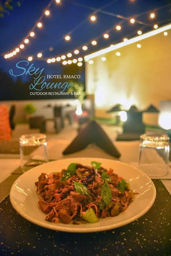 Hotel Remaco Katunayake